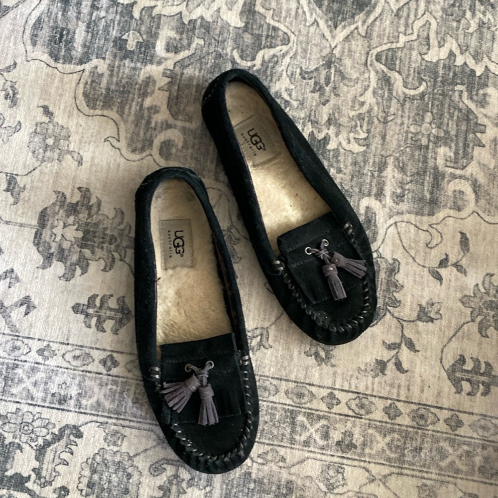 Ugg Black Leather Suede Moccasins Size 8